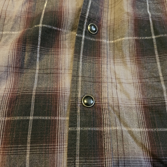 Brooks and Dunn button up - Picture 5 of 9